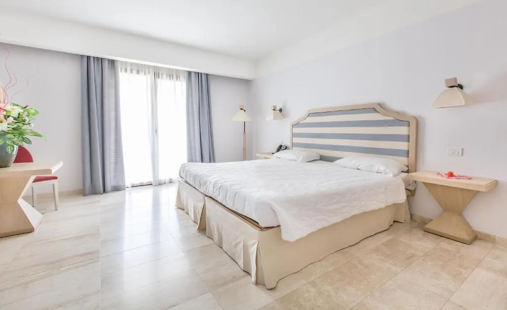 Grande Baia Resort & Spa San Teodoro  San Teodoro (Sardinia)