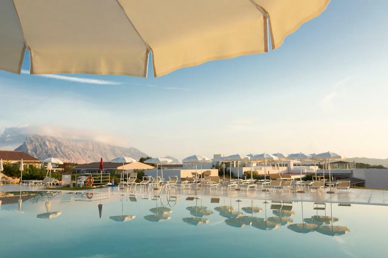 Grande Baia Resort & Spa San Teodoro