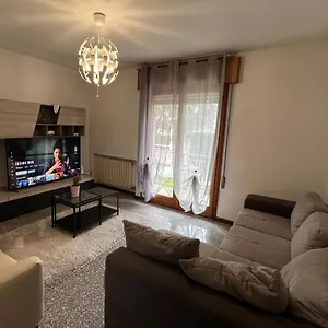  Appartement Al Piano Terra Vicino All'aeroporto. Italie