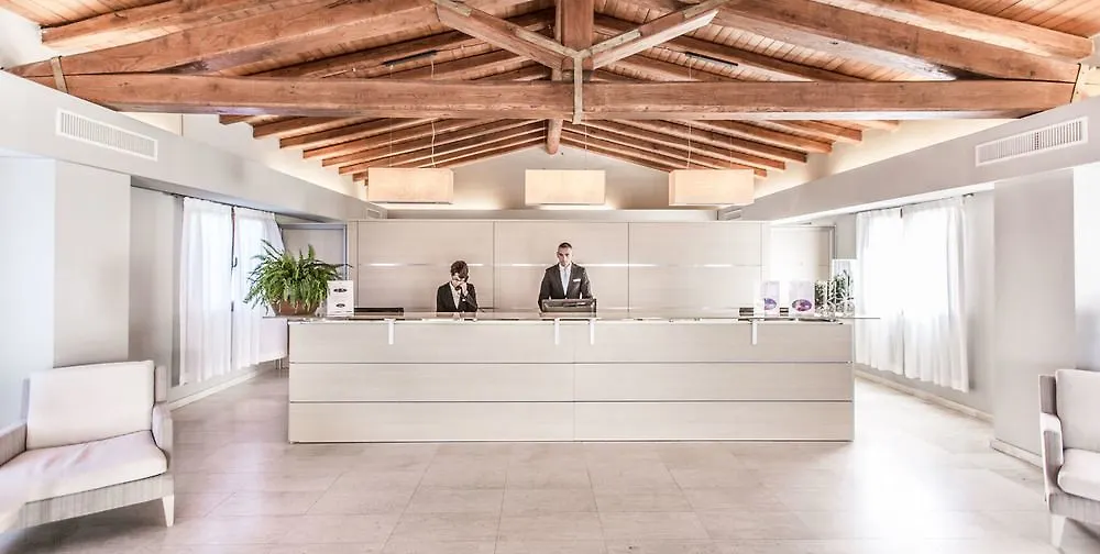 Grande Baia Resort & Spa San Teodoro